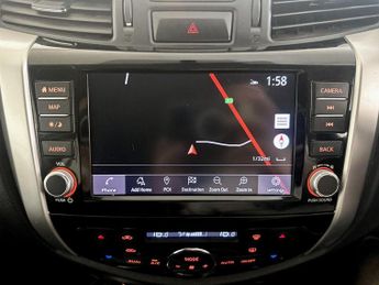 Nissan Navara 2.3 dCi N-Connecta Auto 4WD Euro 6 4dr