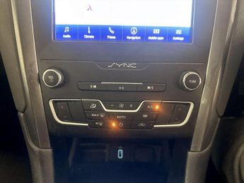 Ford Mondeo 2.0 EcoBlue Zetec Edition Euro 6 (s/s) 5dr