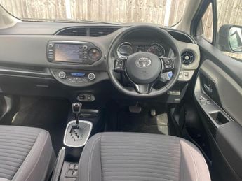 Toyota Yaris 1.5 VVT-h Icon E-CVT Euro 6 (s/s) 5dr