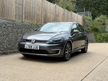 Volkswagen e-Golf 35.8kWh e-Golf Auto 5dr