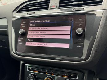 Volkswagen Tiguan 1.5 TSI EVO R-Line Tech DSG Euro 6 (s/s) 5dr
