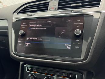 Volkswagen Tiguan 1.5 TSI EVO R-Line Tech DSG Euro 6 (s/s) 5dr