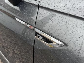 Volkswagen Tiguan 1.5 TSI EVO R-Line Tech DSG Euro 6 (s/s) 5dr