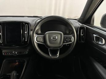 Volvo XC40 1.5h T4 Recharge 10.7kWh R-Design Auto Euro 6 (s/s) 5dr