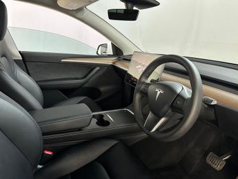 Tesla Model Y Auto RWD 5dr