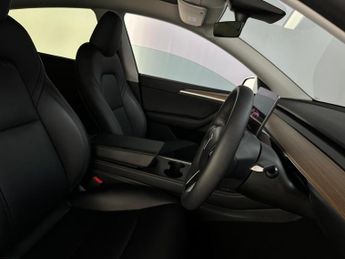 Tesla Model Y Auto RWD 5dr