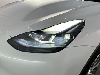 Tesla Model Y Auto RWD 5dr