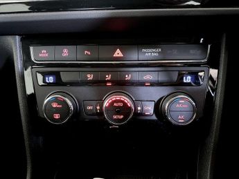 SEAT Leon 2.0 TSI FR DSG Euro 6 (s/s) 5dr