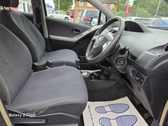 Toyota Yaris 1.33 Dual VVT-i TR MultiMode Euro 4 (s/s) 5dr