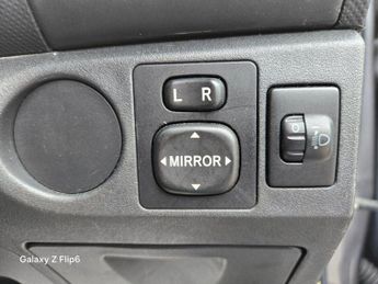 Toyota Yaris 1.33 Dual VVT-i TR MultiMode Euro 4 (s/s) 5dr
