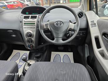 Toyota Yaris 1.33 Dual VVT-i TR MultiMode Euro 4 (s/s) 5dr