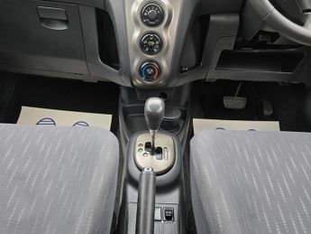 Toyota Yaris 1.33 Dual VVT-i TR MultiMode Euro 4 (s/s) 5dr