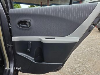 Toyota Yaris 1.33 Dual VVT-i TR MultiMode Euro 4 (s/s) 5dr