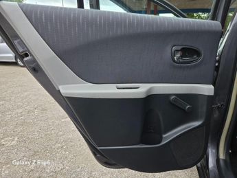 Toyota Yaris 1.33 Dual VVT-i TR MultiMode Euro 4 (s/s) 5dr