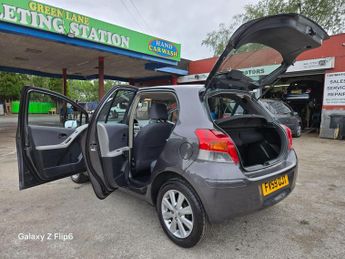 Toyota Yaris 1.33 Dual VVT-i TR MultiMode Euro 4 (s/s) 5dr