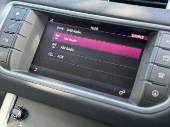 Land Rover Range Rover Evoque 2.0 TD4 SE Tech Auto 4WD Euro 6 (s/s) 5dr