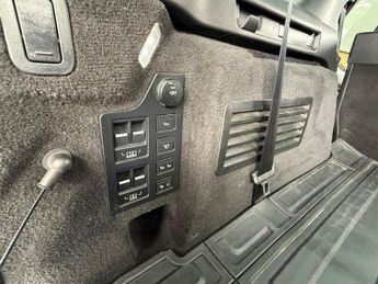 Land Rover Discovery 2.0 SD4 HSE Luxury Auto 4WD Euro 6 (s/s) 5dr