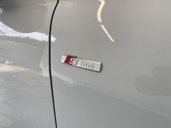 Audi Q4 e-tron 40 Edition 1 Auto 5dr 82kWh