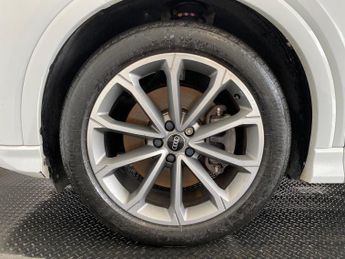 Audi Q4 e-tron 40 Edition 1 Auto 5dr 82kWh