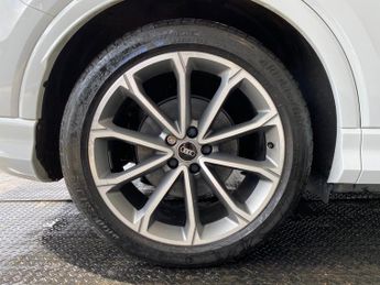 Audi Q4 e-tron 40 Edition 1 Auto 5dr 82kWh