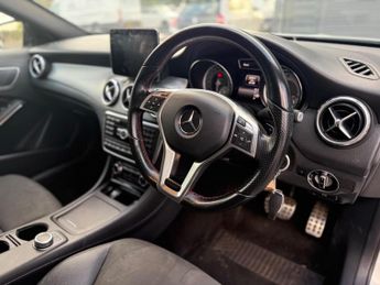 Mercedes-Benz GLA 2.1 GLA200 CDI AMG Line 7G-DCT 4MATIC Euro 6 (s/s) 5dr