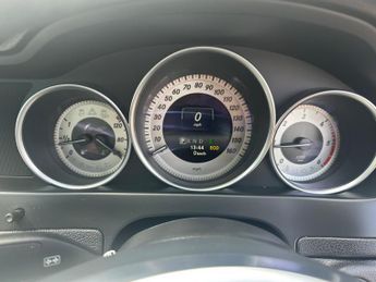 Mercedes-Benz C Class 2.1 C220 CDI AMG Sport Edition G-Tronic+ Euro 5 (s/s) 2dr