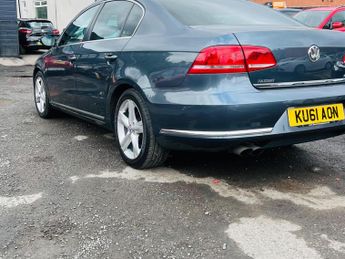 Volkswagen Passat 2.0 TDI BlueMotion Tech Sport DSG Euro 5 (s/s) 4dr