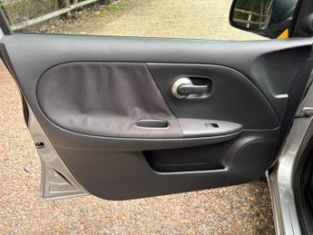 Nissan Note 1.6 16V Acenta Auto Euro 4 5dr