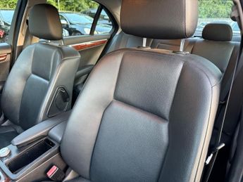 Mercedes-Benz C Class 2.1 C220 CDI Elegance Auto Euro 4 4dr