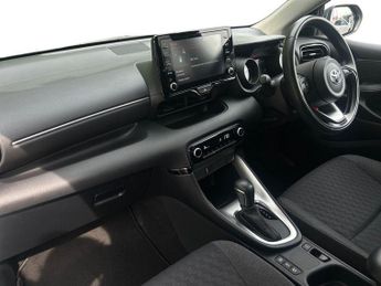 Toyota Yaris 1.5 VVT-h Design E-CVT Euro 6 (s/s) 5dr
