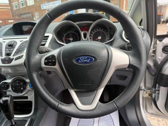 Ford Fiesta 1.4 Zetec 5dr