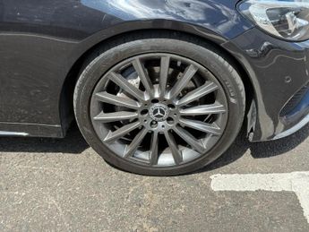 Mercedes-Benz C Class 2.1 C220d AMG Line (Premium) G-Tronic+ Euro 6 (s/s) 4dr