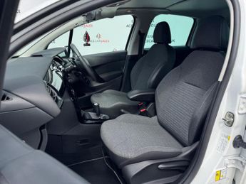 Citroen C3 1.2 PureTech Platinum ETG6 Euro 6 (s/s) 5dr