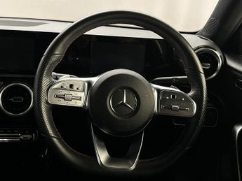 Mercedes-Benz A Class 1.3 A180 AMG Line 7G-DCT Euro 6 (s/s) 5dr