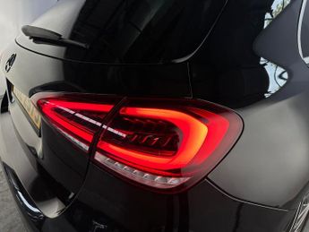 Mercedes-Benz A Class 1.3 A180 AMG Line 7G-DCT Euro 6 (s/s) 5dr