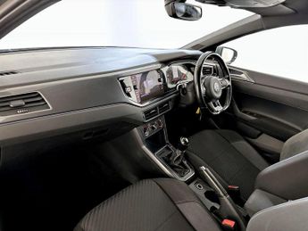 Volkswagen Polo 1.0 TSI R-Line Euro 6 (s/s) 5dr