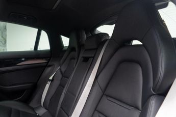 Porsche Panamera 2.9 V6 E-Hybrid 14kWh 4 Saloon PDK 4WD Euro 6 (s/s) 5dr