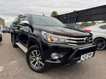 Toyota Hi Lux 2.4 D-4D Invincible Auto 4WD Euro 6 4dr (TSS, 3.5t)