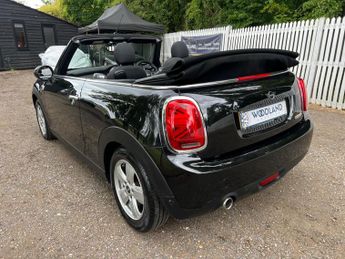 MINI Convertible 1.5 Cooper Classic Steptronic Euro 6 (s/s) 2dr
