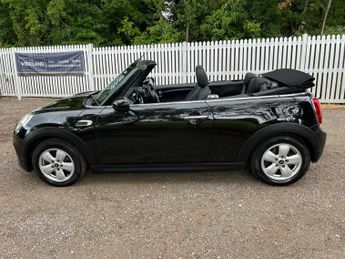 MINI Convertible 1.5 Cooper Classic Steptronic Euro 6 (s/s) 2dr