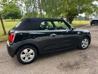 MINI Convertible 1.5 Cooper Classic Steptronic Euro 6 (s/s) 2dr