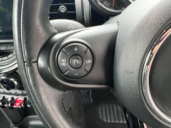 MINI Convertible 1.5 Cooper Classic Steptronic Euro 6 (s/s) 2dr