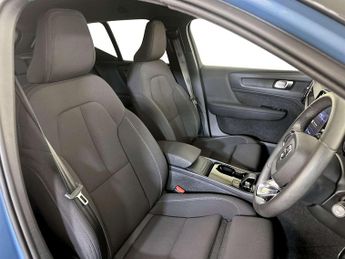 Volvo XC40 Recharge Twin 82kWh Plus Auto AWD 5dr