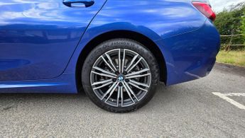 BMW 3 Series 2.0 330e 12kWh M Sport Auto Euro 6 (s/s) 4dr