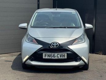 Toyota AYGO 1.0 VVT-i x-play x-shift Euro 6 5dr