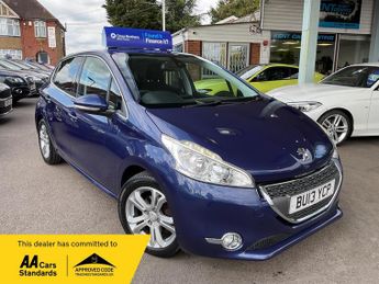 Peugeot 208 1.2 VTi Allure Euro 5 5dr