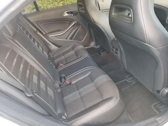 Mercedes-Benz CLA 1.6 CLA180 Sport Coupe 7G-DCT Euro 6 (s/s) 4dr