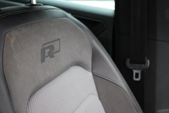 Volkswagen Tiguan 2.0 TDI R-Line Tech DSG Euro 6 (s/s) 5dr