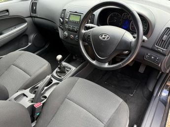 Hyundai i30 1.6 CRDi Comfort Euro 4 5dr