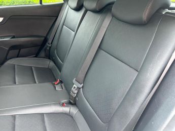 Kia Rio 1.0 T-GDi MHEV 3 DCT Euro 6 (s/s) 5dr